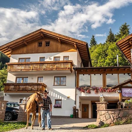 Gruberhof Coll Lägenhet Funes  Exteriör bild